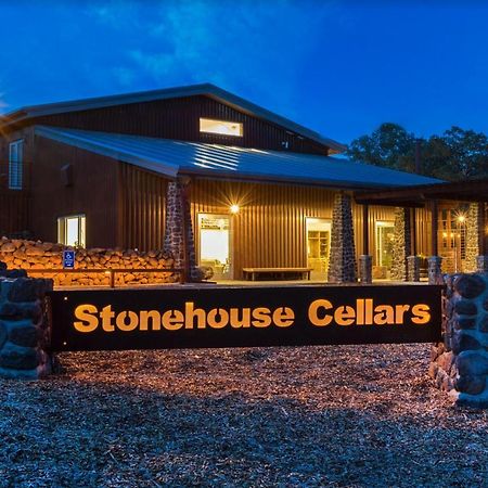 Clearlake OaksBed And Barrel At Stonehouse Cellars住宿加早餐旅馆 外观 照片