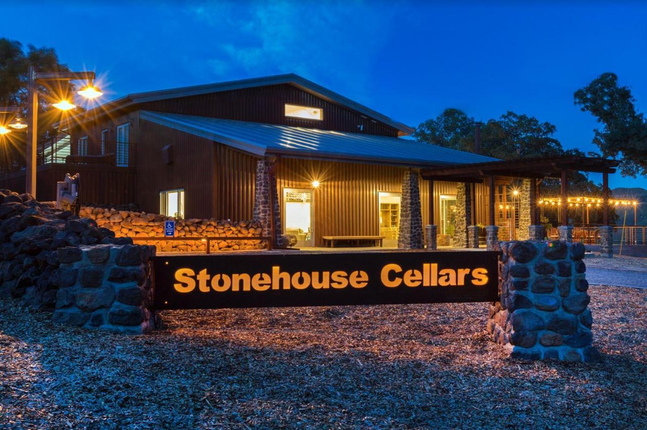 Clearlake OaksBed And Barrel At Stonehouse Cellars住宿加早餐旅馆 外观 照片